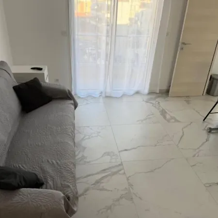 Palm Right Next To The Sea Апартаменты Канны